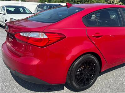 2016 Kia Forte LX   - Photo 6 - Jonestown, PA 17038