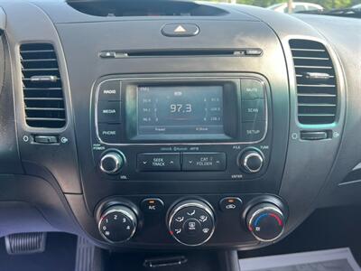 2016 Kia Forte LX   - Photo 25 - Jonestown, PA 17038