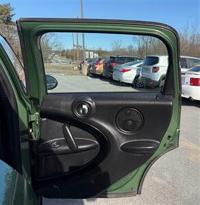 2015 MINI Countryman Cooper S ALL4   - Photo 16 - Jonestown, PA 17038