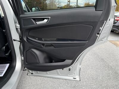 2018 Ford Edge SE   - Photo 13 - Jonestown, PA 17038