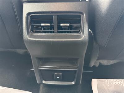 2018 Ford Edge SE   - Photo 19 - Jonestown, PA 17038