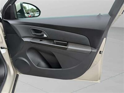 2013 Chevrolet Cruze ECO Auto - Photo 15 - Jonestown, PA 17038