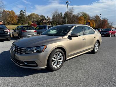2016 Volkswagen Passat 1.8T S - Photo 2 - Jonestown, PA 17038