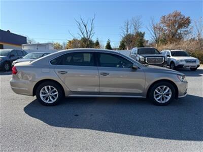 2016 Volkswagen Passat 1.8T S - Photo 5 - Jonestown, PA 17038