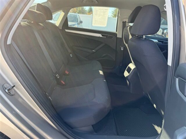 2016 Volkswagen Passat 1.8T S - Photo 16 - Jonestown, PA 17038
