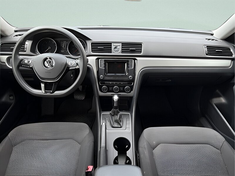 2016 Volkswagen Passat S - Photo 19