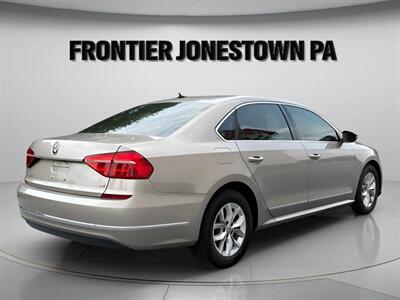 2016 Volkswagen Passat 1.8T S - Photo 8 - Jonestown, PA 17038