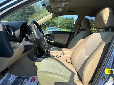 2011 Toyota RAV4   - Photo 10 - Jonestown, PA 17038