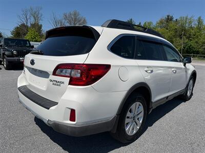 2015 Subaru Outback 2.5i Premium   - Photo 6 - Jonestown, PA 17038