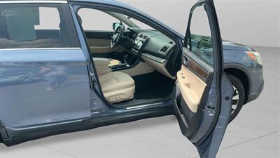2016 Subaru Outback 2.5i Limited - Photo 11 - Jonestown, PA 17038
