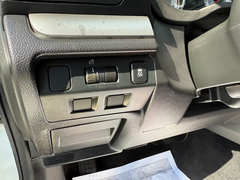 2014 Subaru Impreza 2.0i Premium photo 20