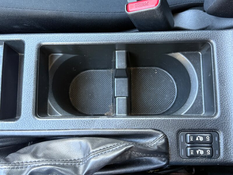 2014 Subaru Impreza 2.0i Premium photo 25