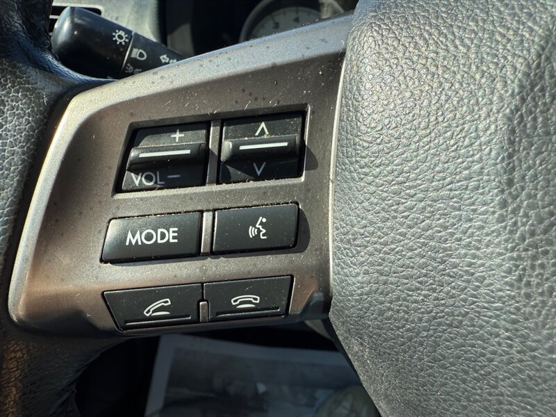 2014 Subaru Impreza 2.0i Premium photo 19