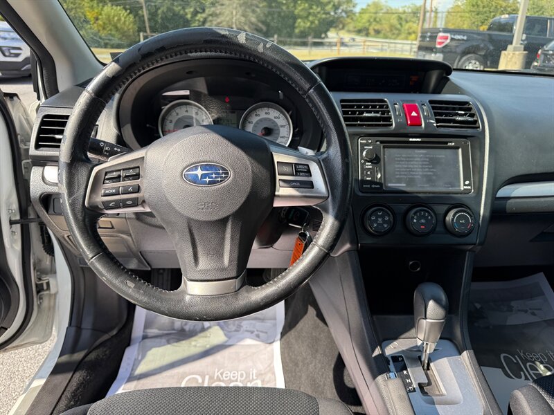 2014 Subaru Impreza 2.0i Premium photo 8