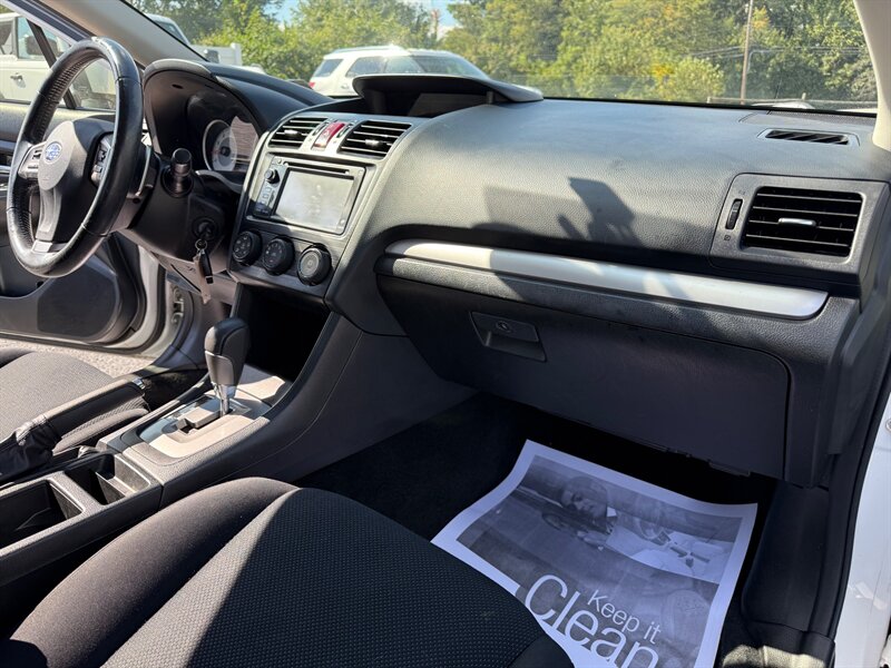 2014 Subaru Impreza 2.0i Premium photo 12