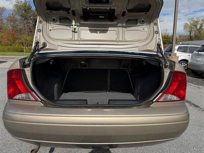 2003 Ford Focus SE Comfort   - Photo 15 - Jonestown, PA 17038