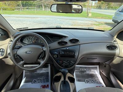 2003 Ford Focus SE Comfort   - Photo 18 - Jonestown, PA 17038