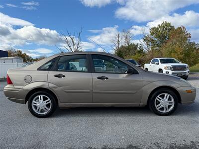 2003 Ford Focus SE Comfort   - Photo 3 - Jonestown, PA 17038