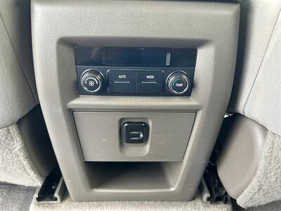 2018 Chevrolet Traverse LT Cloth   - Photo 13 - Jonestown, PA 17038