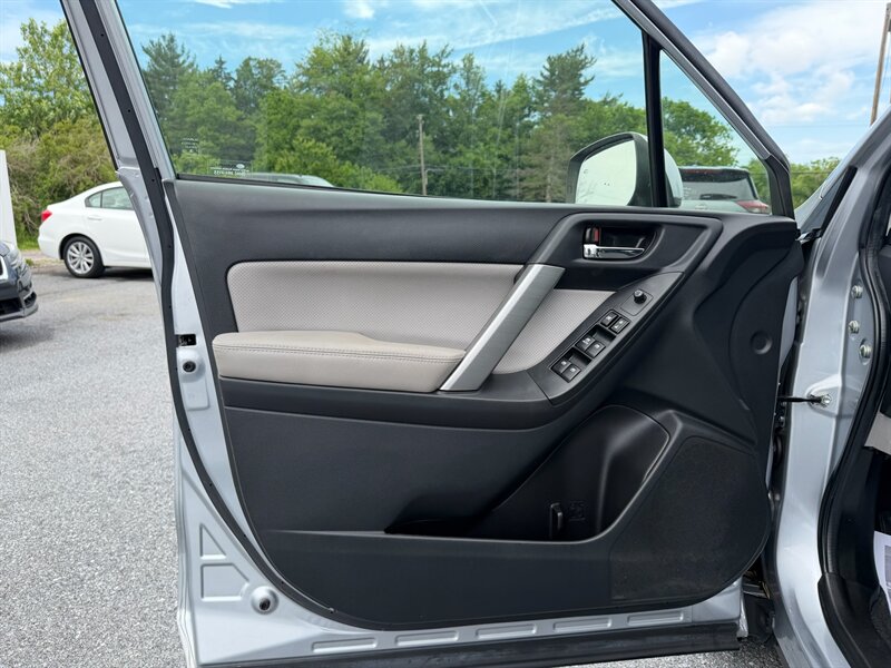 2014 Subaru Forester 2.5i Limited - Photo 9 - Jonestown, PA 17038