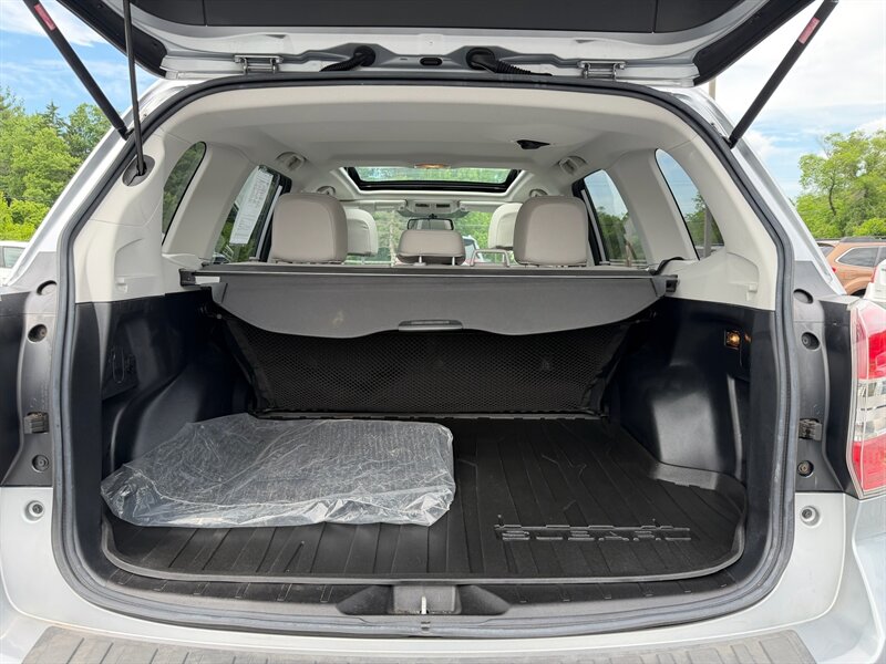 2014 Subaru Forester 2.5i Limited - Photo 13 - Jonestown, PA 17038