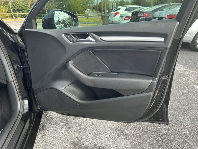 2016 Audi A3 2.0T Quattro Premium photo 21