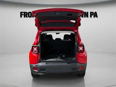 2019 Jeep Renegade Latitude   - Photo 9 - Jonestown, PA 17038