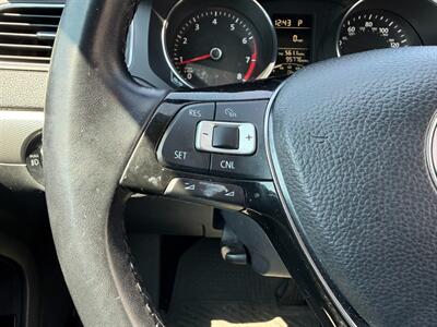 2015 Volkswagen Jetta SE - Photo 23 - Jonestown, PA 17038