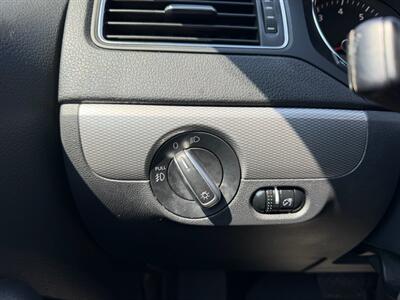 2015 Volkswagen Jetta SE - Photo 25 - Jonestown, PA 17038