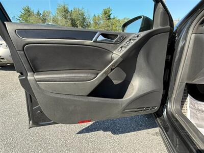 2010 Volkswagen GTI   - Photo 9 - Jonestown, PA 17038