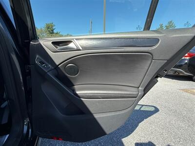 2010 Volkswagen GTI   - Photo 12 - Jonestown, PA 17038