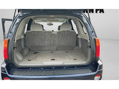 2009 GMC Envoy SLE - Photo 11 - Jonestown, PA 17038