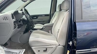 2009 GMC Envoy SLE - Photo 8 - Jonestown, PA 17038