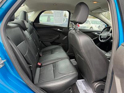 2015 Ford Focus SE   - Photo 15 - Jonestown, PA 17038