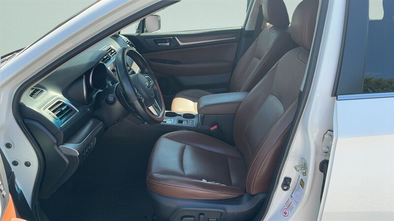 2017 Subaru Outback 2.5i Touring - Photo 13 - Jonestown, PA 17038