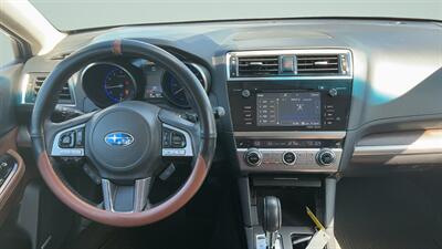 2017 Subaru Outback 2.5i Touring - Photo 7 - Jonestown, PA 17038