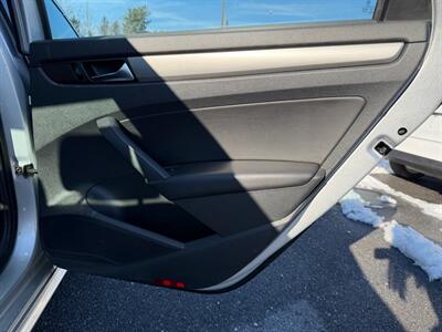 2015 Volkswagen Passat 2.0L TDI SE   - Photo 12 - Jonestown, PA 17038