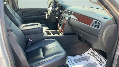 2009 Chevrolet Tahoe LT   - Photo 21 - Jonestown, PA 17038