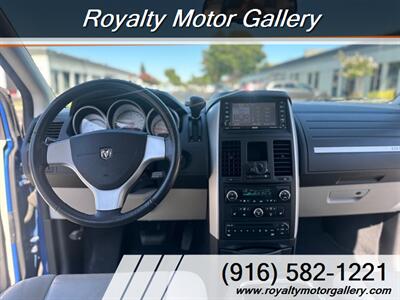 2008 Dodge Grand Caravan SXT   - Photo 9 - Sacramento, CA 95823