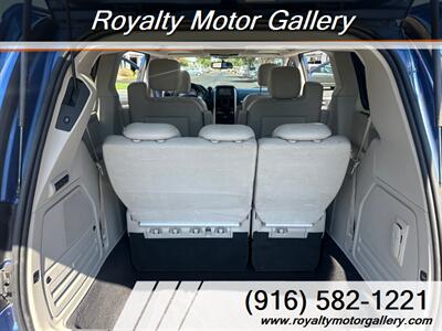 2008 Dodge Grand Caravan SXT   - Photo 14 - Sacramento, CA 95823