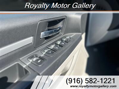 2008 Dodge Grand Caravan SXT   - Photo 13 - Sacramento, CA 95823