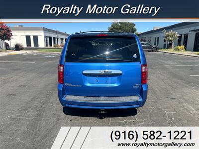 2008 Dodge Grand Caravan SXT   - Photo 4 - Sacramento, CA 95823