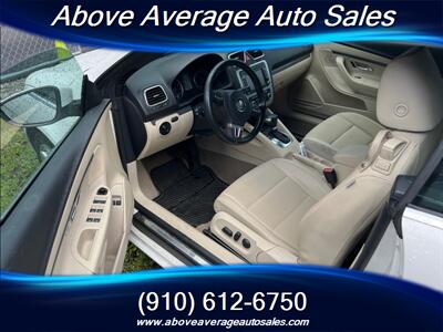 2011 Volkswagen Eos Komfort SULEV   - Photo 3 - Wilmington, NC 28401