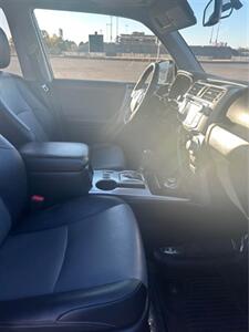 2019 Toyota 4Runner SR5 Premium   - Photo 16 - Albuquerque, NM 87106
