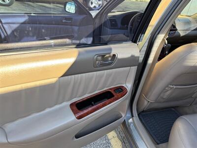 2005 Toyota Camry LE V6   - Photo 18 - Albuquerque, NM 87106