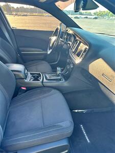 2016 Dodge Charger R/T   - Photo 14 - Albuquerque, NM 87106