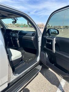 2015 Toyota 4Runner SR5 Premium   - Photo 13 - Albuquerque, NM 87106