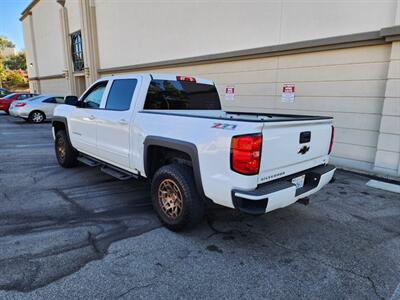 2017 Chevrolet Silverado 1500 LT Z71 4X4   - Photo 6 - La Crescenta, CA 91214