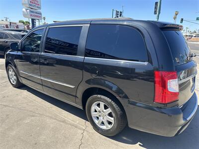 2011 Chrysler Town & Country Touring   - Photo 4 - Phoenix, AZ 85015