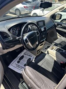 2011 Chrysler Town & Country Touring   - Photo 5 - Phoenix, AZ 85015